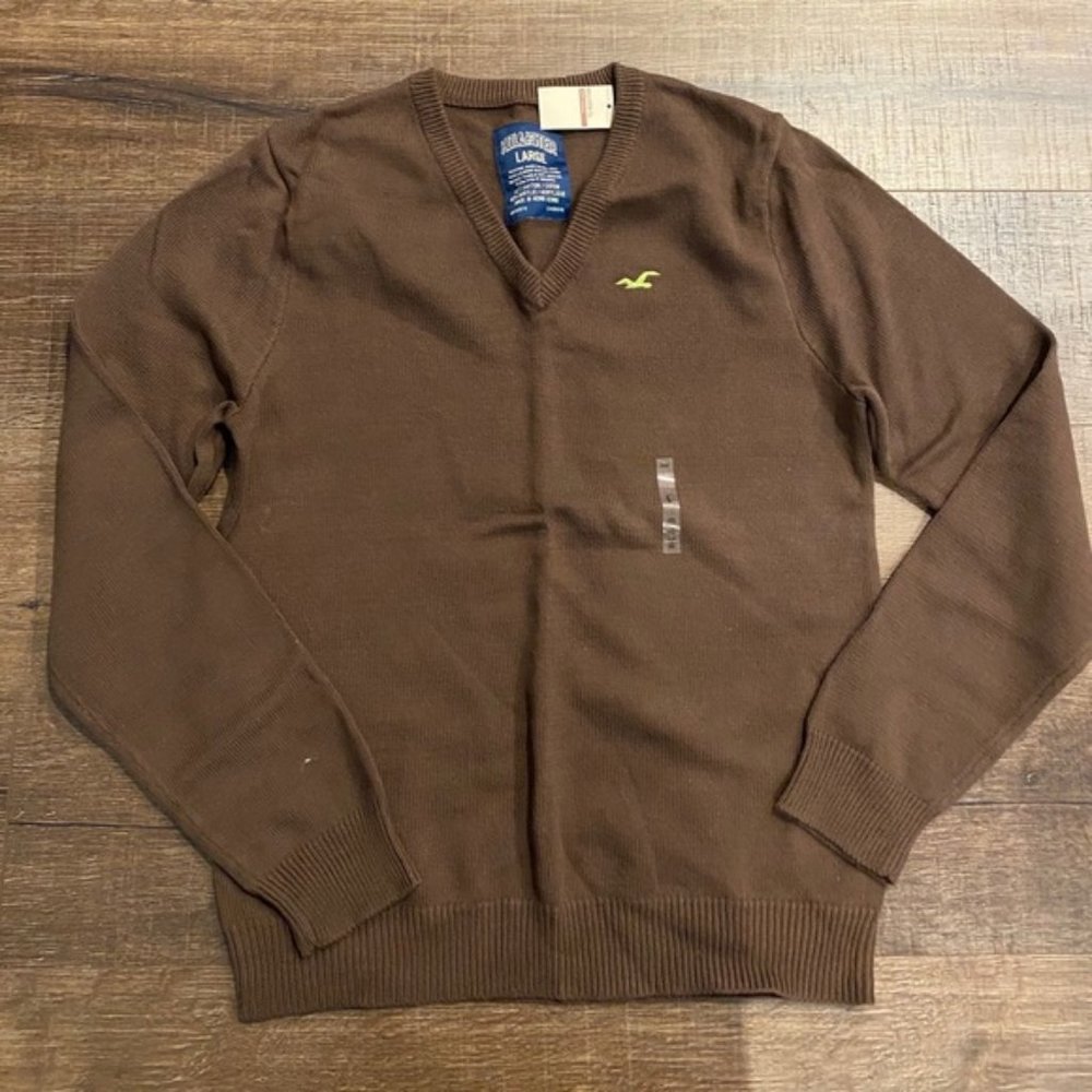 Hollister | Men’s V-Neck Sweater